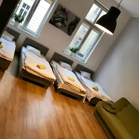 Hostel Green *